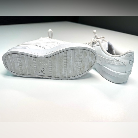 Youth Puma Classic White Lace-Up Sneakers - Picture 3 of 5